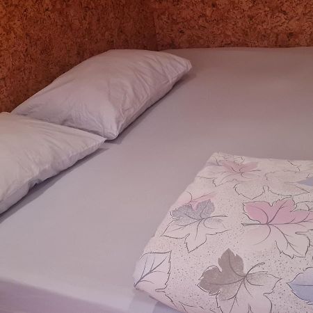 Apartamento Центр, Євгена Коновальця, 3 Lutsʼk Exterior foto