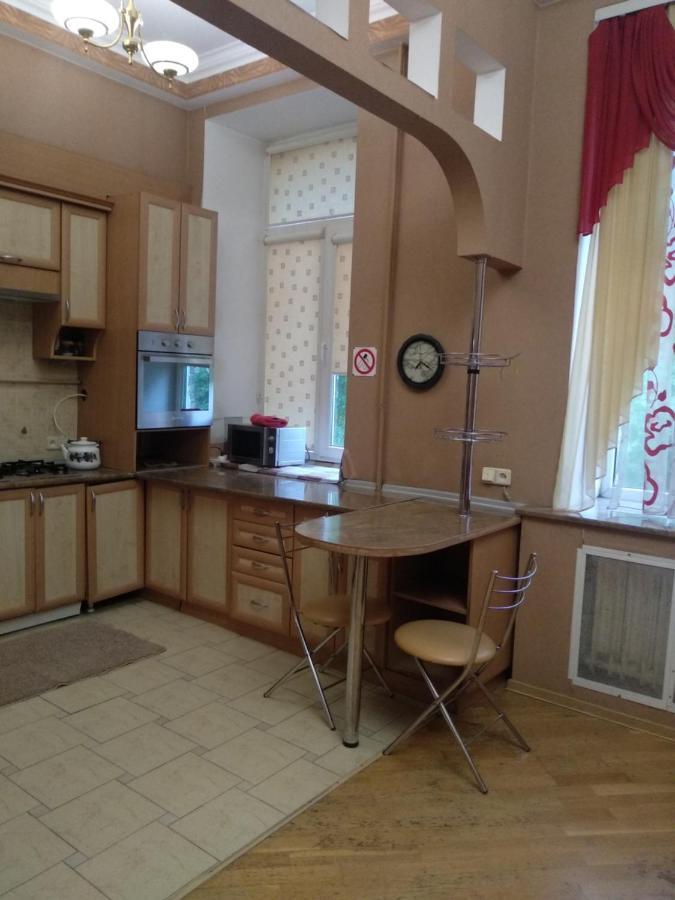 Apartamento Центр, Євгена Коновальця, 3 Lutsʼk Exterior foto